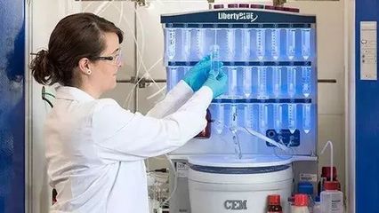 德國科學(xué)家研發(fā)“自毀”材料 為應(yīng)對塑料與電子垃圾危機帶來希望